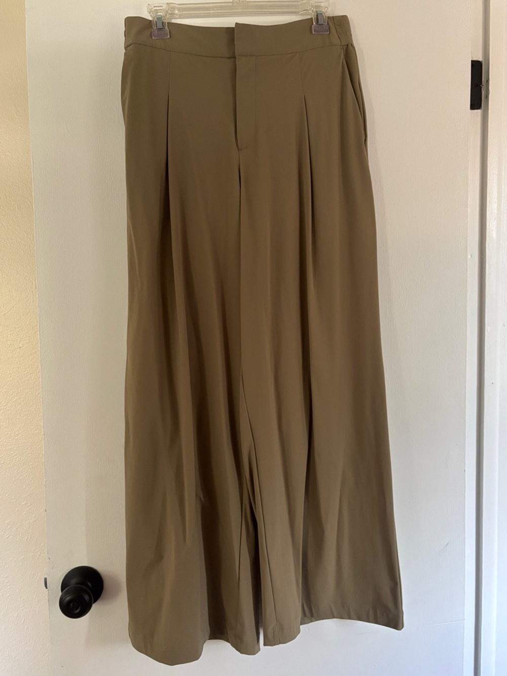 Athleta Wide Leg Pants in Olive